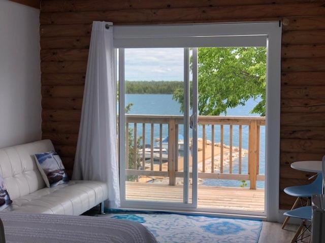 Tamarac Island Motel Stokes Bay Eksteriør billede