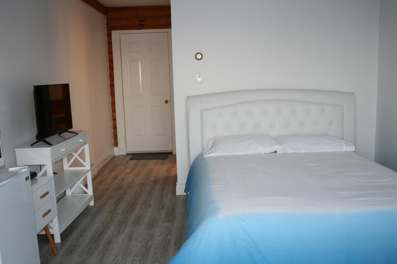 Tamarac Island Motel Stokes Bay Eksteriør billede